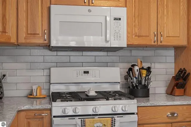 $325,000 | 224 West Lake Drive, Cadillac, MI 49601