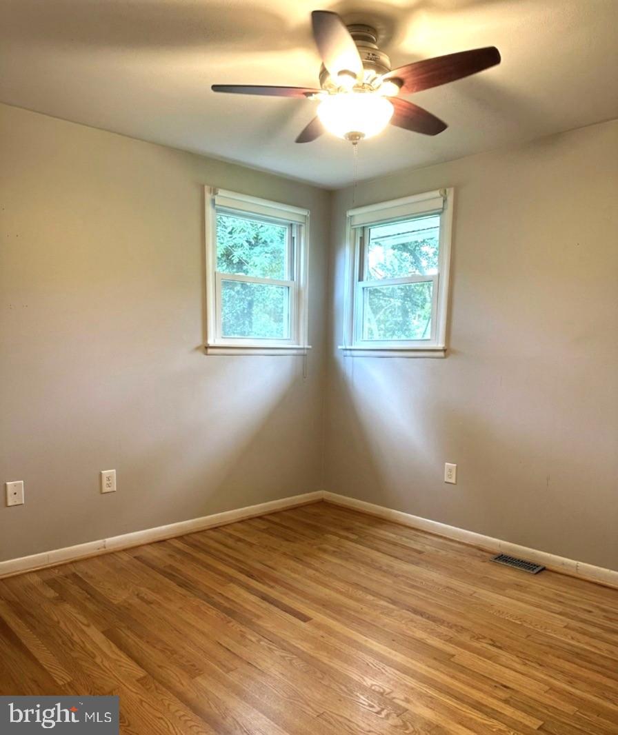 5193 Old Solomons Island Road Lothian, MD 20711 - Photo 8 of 17 Back Bedroom 3