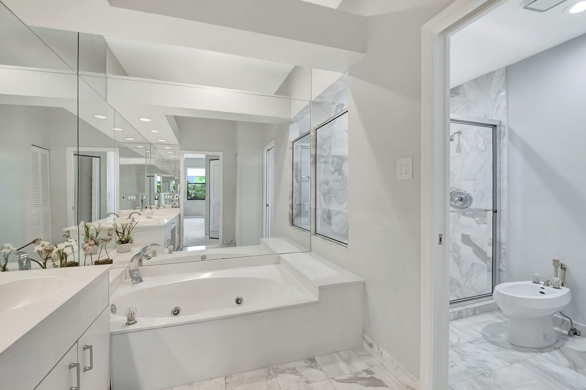 20023 Waters Edge Drive Boca Raton, FL 33434 - Photo 21 of 92 26-web-or-mls-DSC_1528
