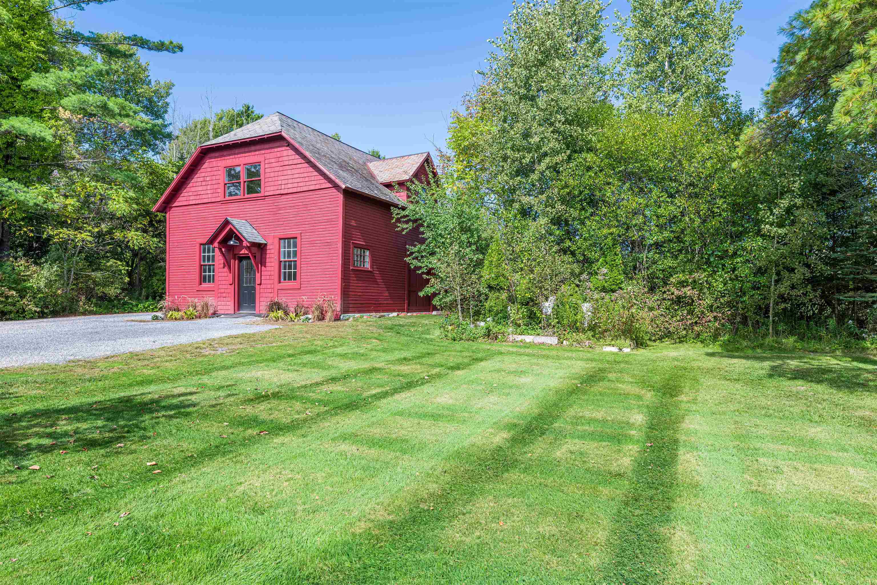 144 Taconic Road Manchester, VT 05254 - Photo 4 of 43