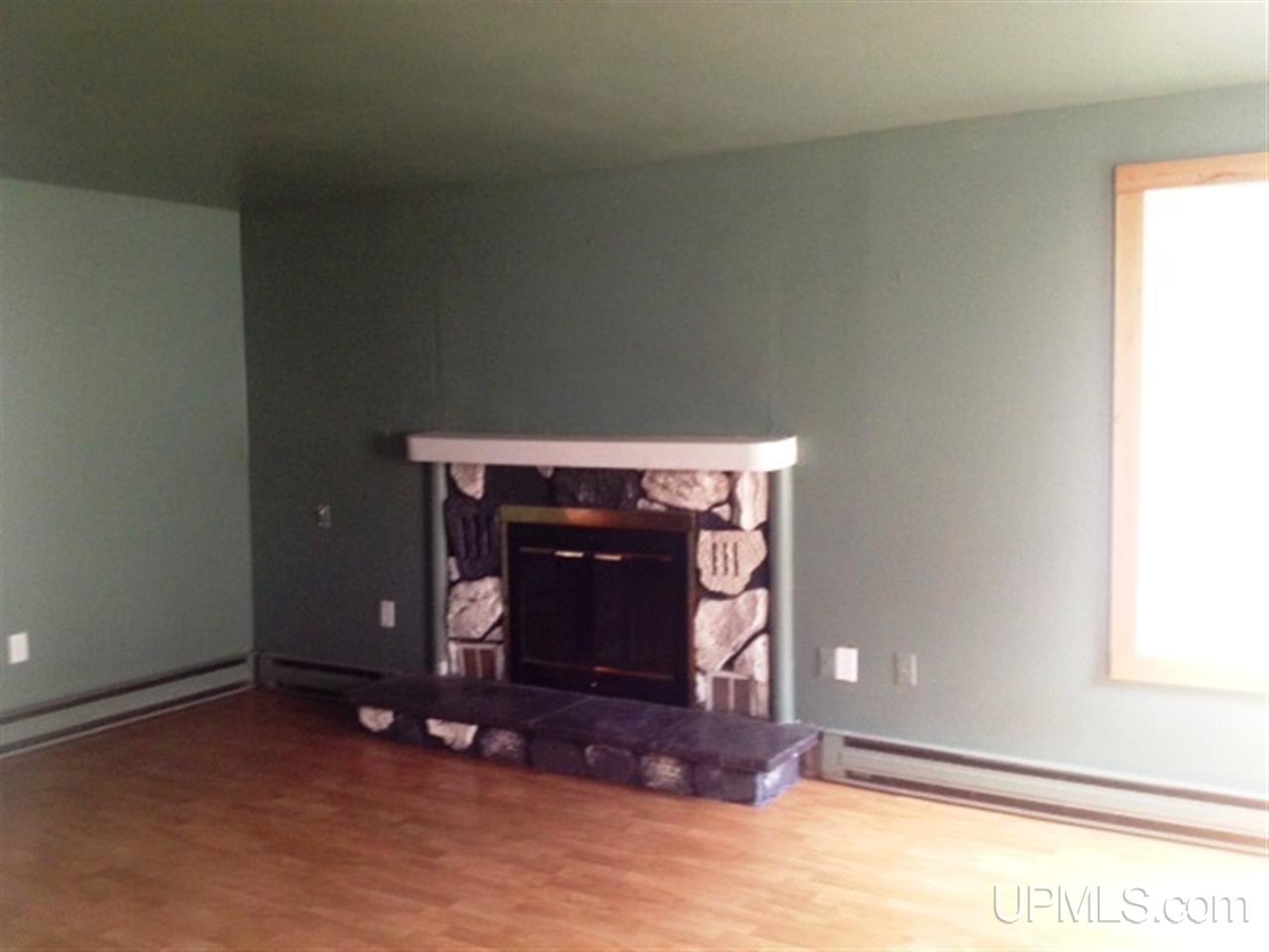 6601 M Road Escanaba, MI 49829 - Photo 4 of 15