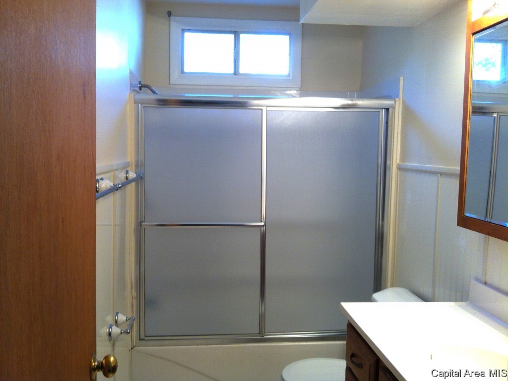 2113 Grant Street Springfield, IL 62703 - Photo 27 of 36