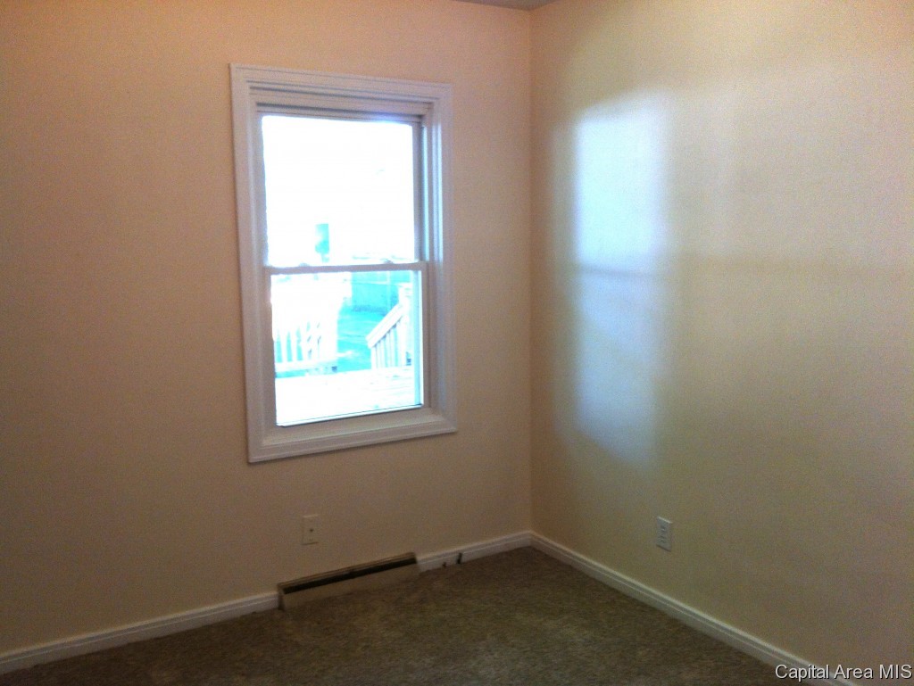 2113 Grant Street Springfield, IL 62703 - Photo 29 of 36