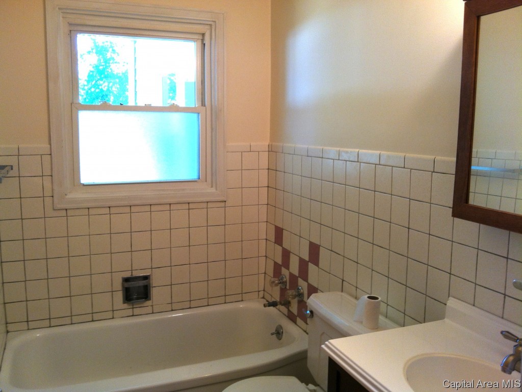 2113 Grant Street Springfield, IL 62703 - Photo 31 of 36