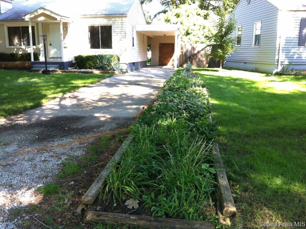 2113 Grant Street Springfield, IL 62703 - Photo 6 of 36