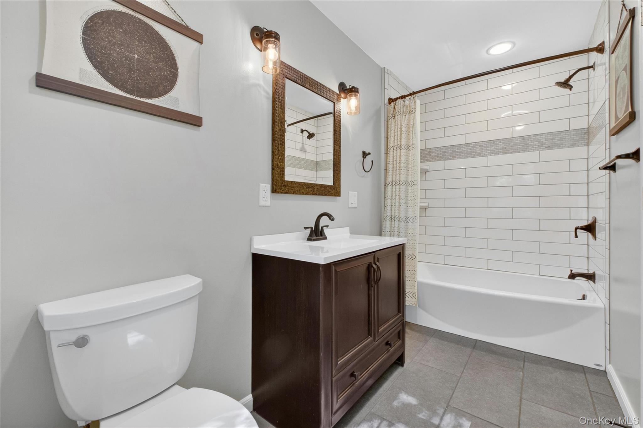 7 Ridgewood Terrace Poughkeepsie, NY 12603 - Photo 30 of 46 Hall Bathroom