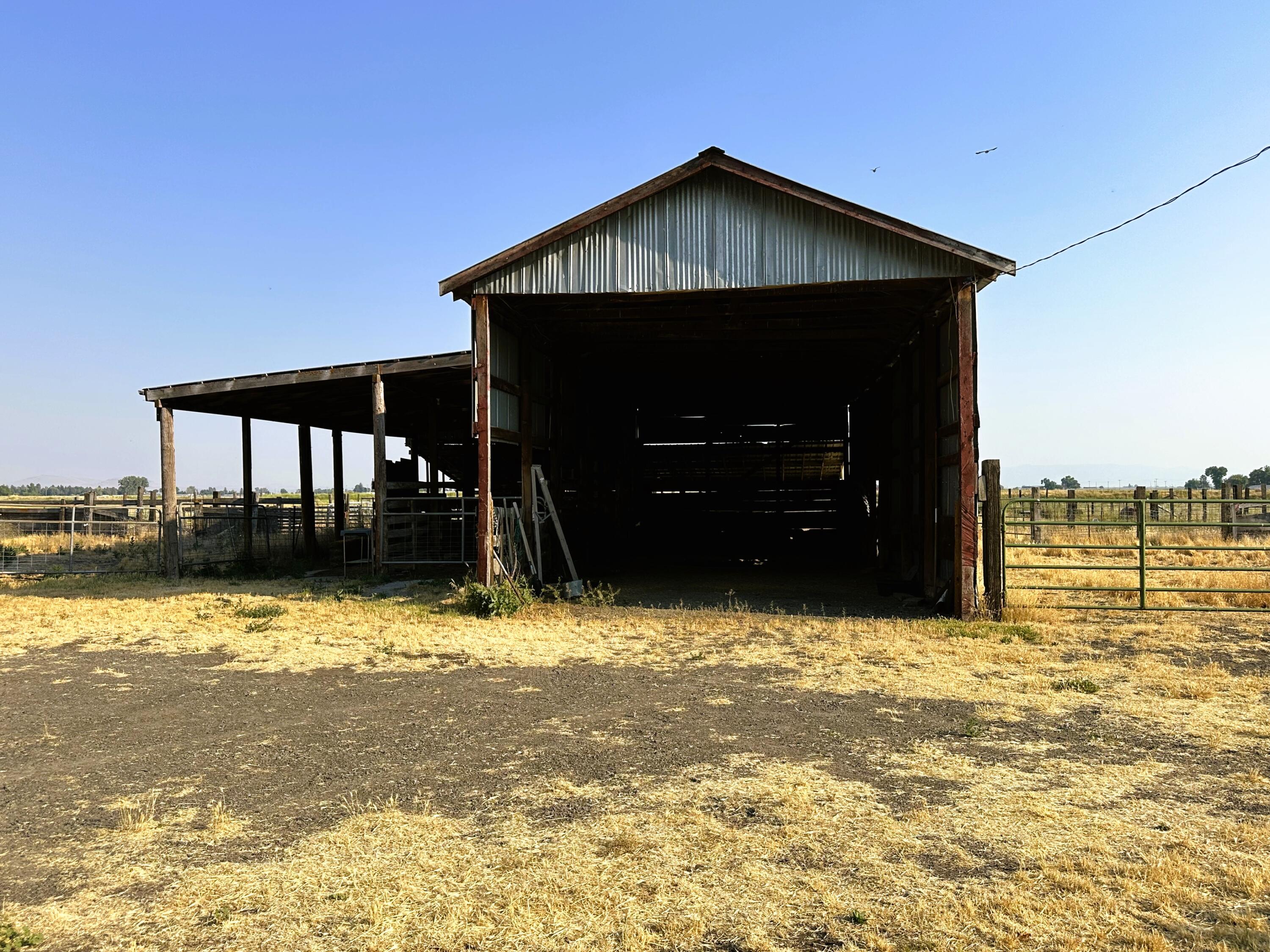 29828 Micka Road Malin, OR 97632 - Photo 18 of 53 IMG_0240