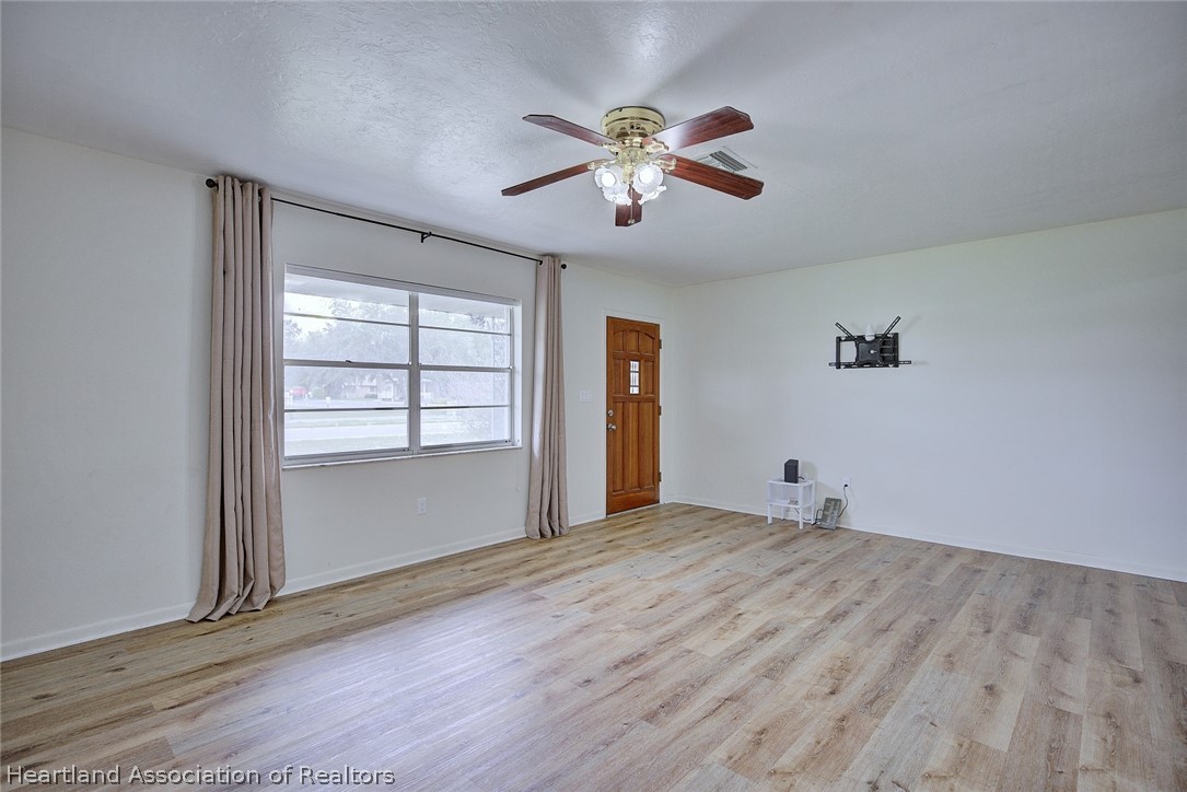 1221 Forest Road Sebring, FL 33872 - Photo 7 of 37