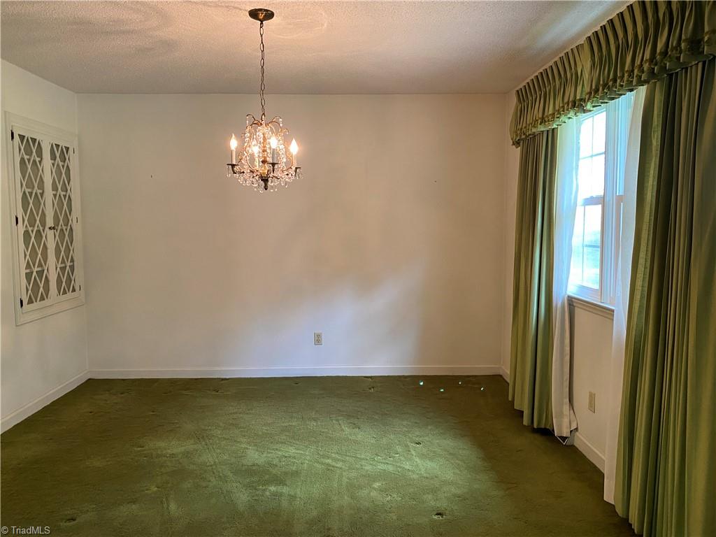 438 Edwards Cedar Lane Road Elkin, NC 28621 - Photo 23 of 42 Dining Room