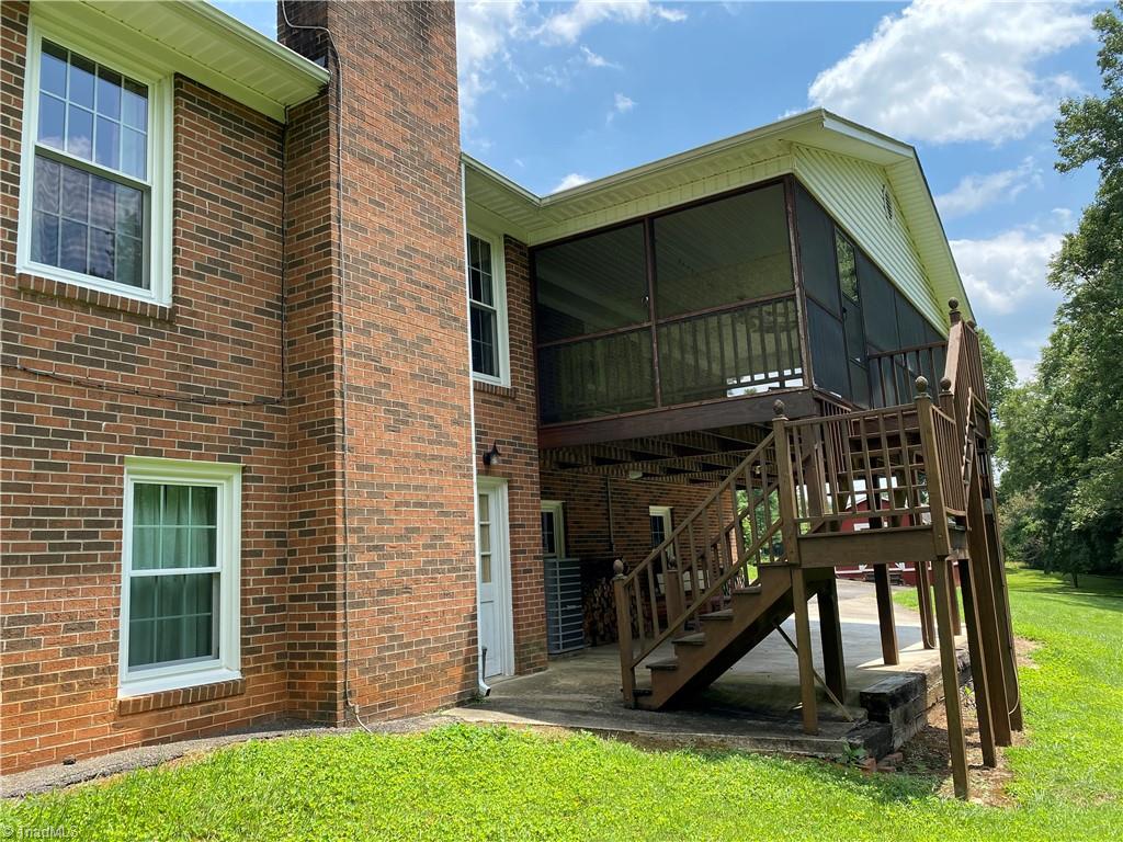 438 Edwards Cedar Lane Road Elkin, NC 28621 - Photo 9 of 42 Gallery Image 9
