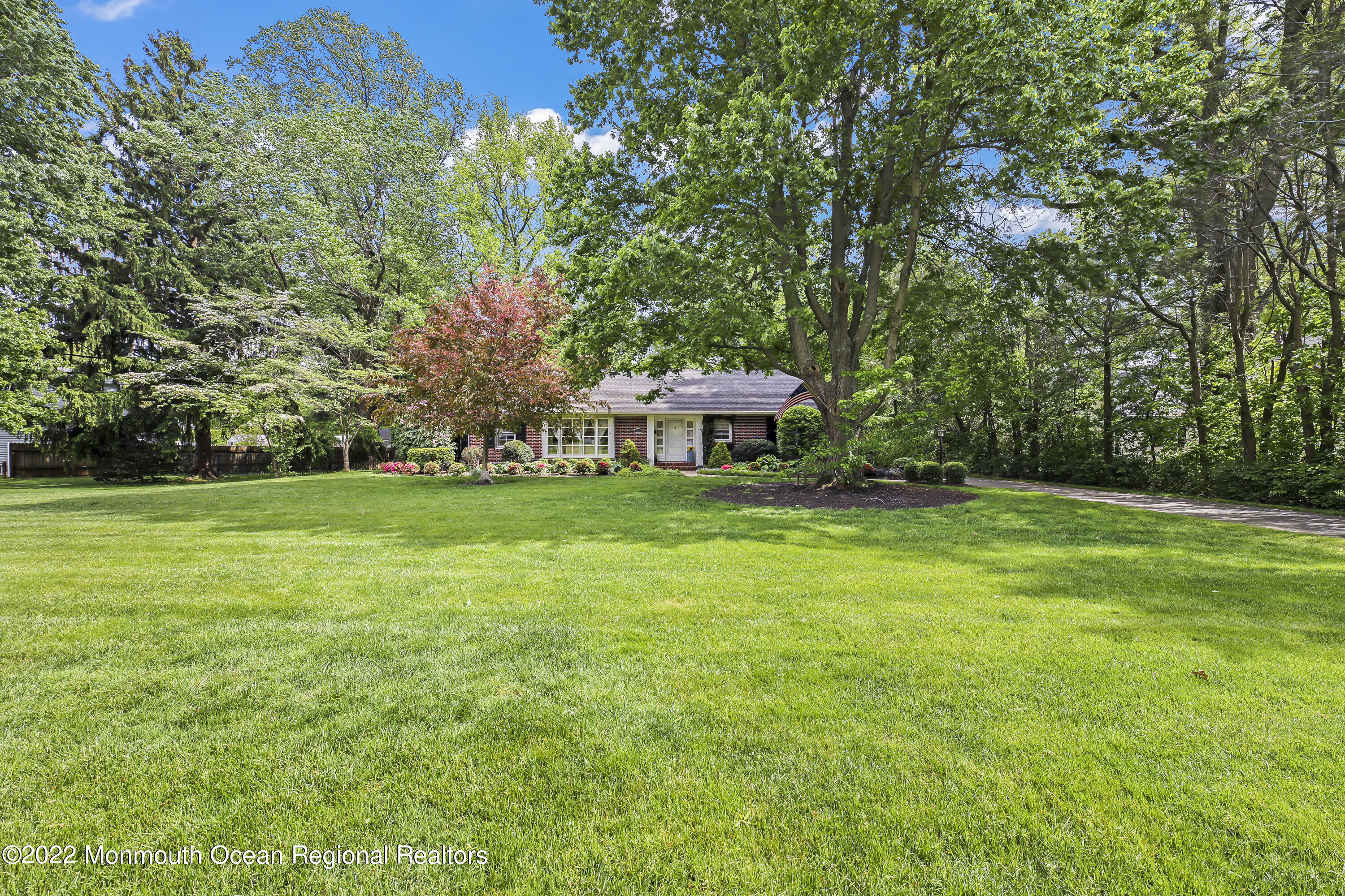 56 Dutch Lane Road Freehold, NJ 07728 - Photo 2 of 90 947A4620