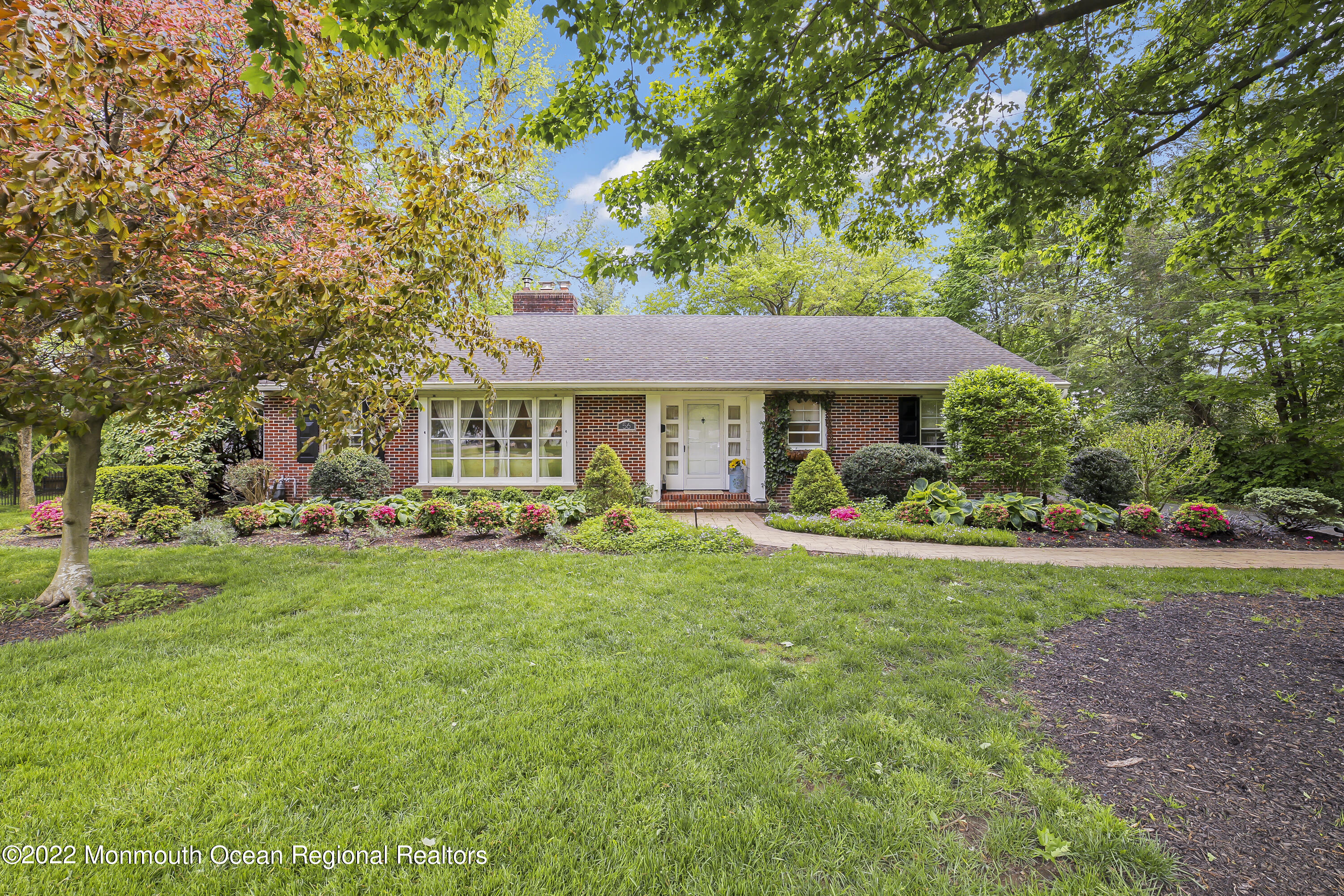 56 Dutch Lane Road Freehold, NJ 07728 - Photo 3 of 90 947A4606