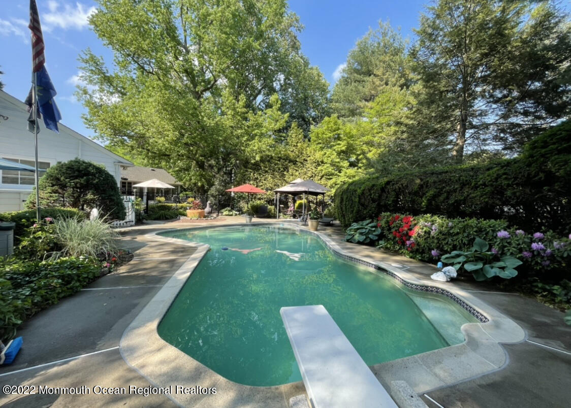 56 Dutch Lane Road Freehold, NJ 07728 - Photo 41 of 90 IMG_5672 (002)