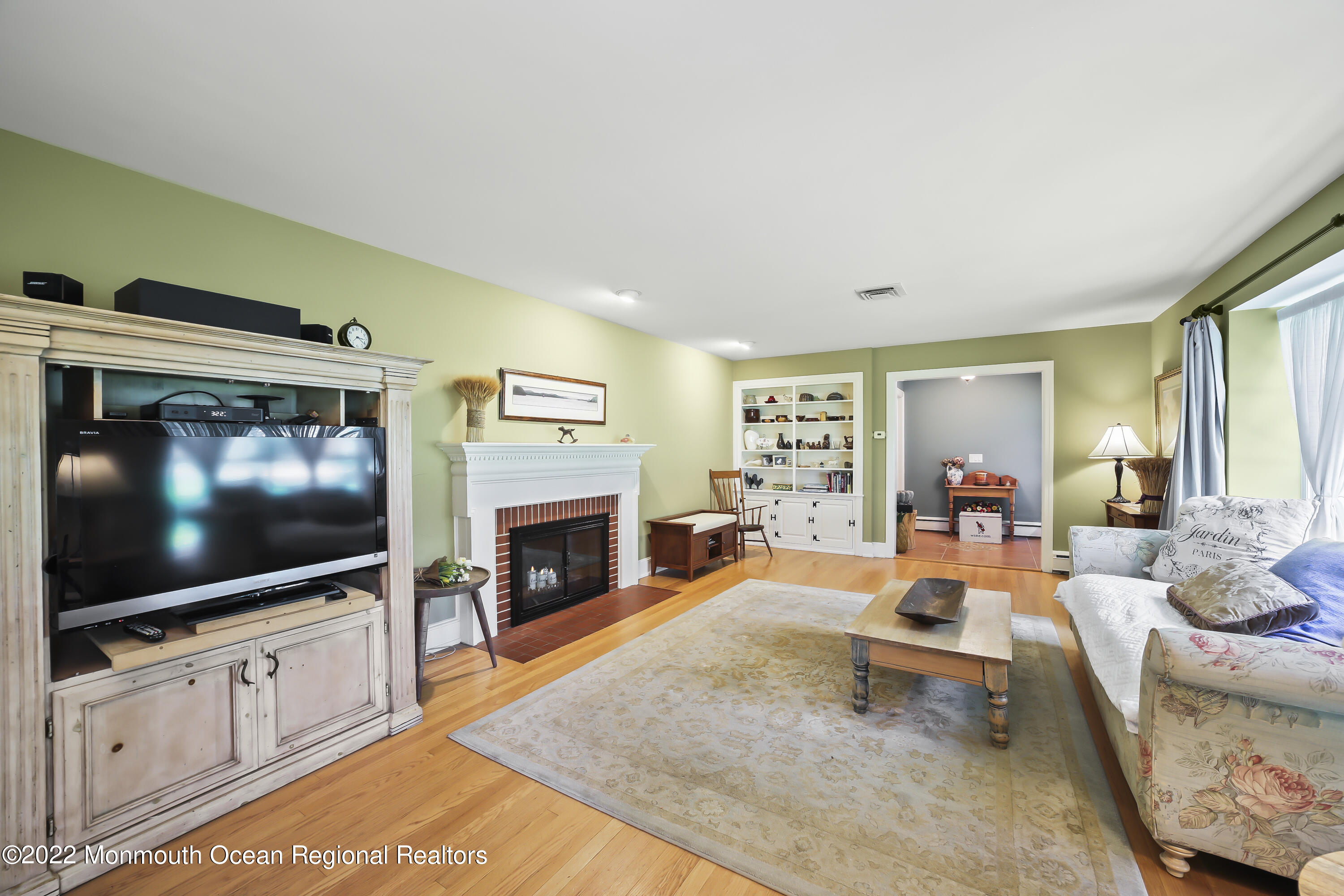 56 Dutch Lane Road Freehold, NJ 07728 - Photo 9 of 90 947A4661
