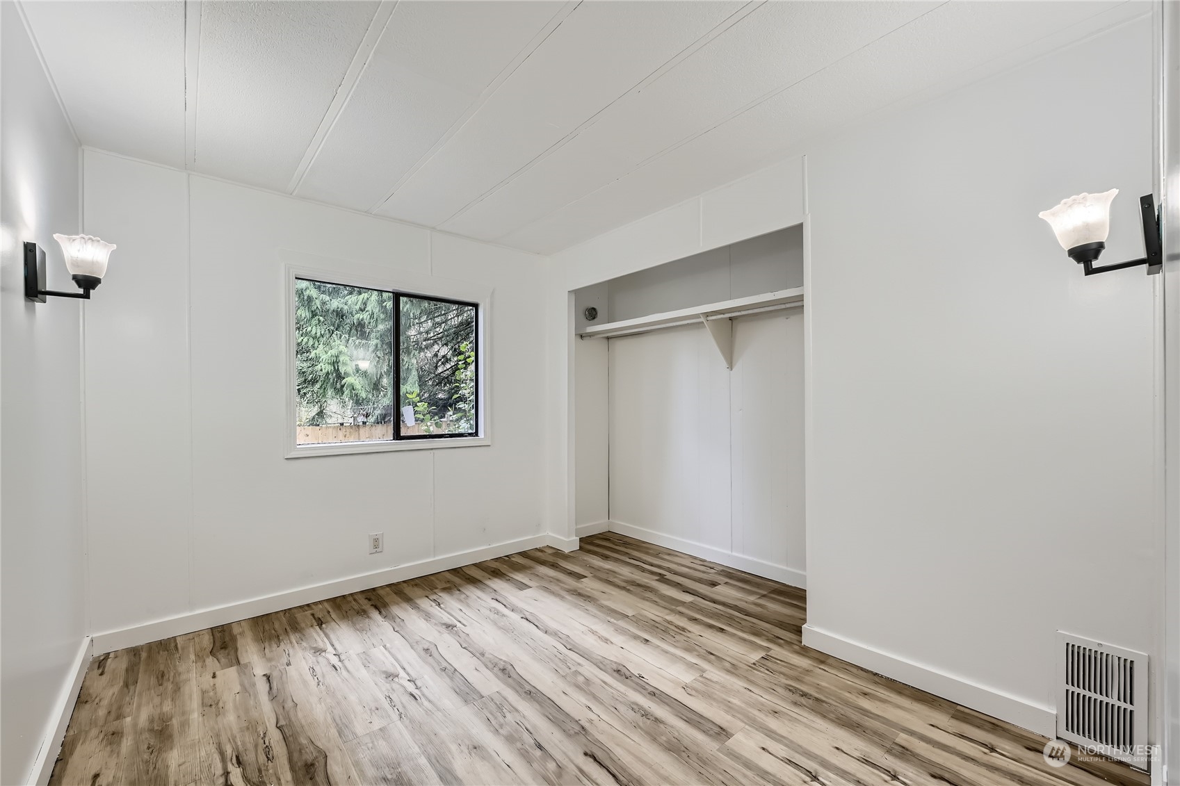 1332 192nd Street Southeast, Unit 17 Bothell, WA 98012 - Photo 18 of 24 wooden floor in an empty room