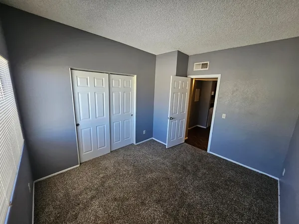 $1,050 | 2801 East Monte Cristo Avenue, Unit 201, Phoenix, AZ 85032