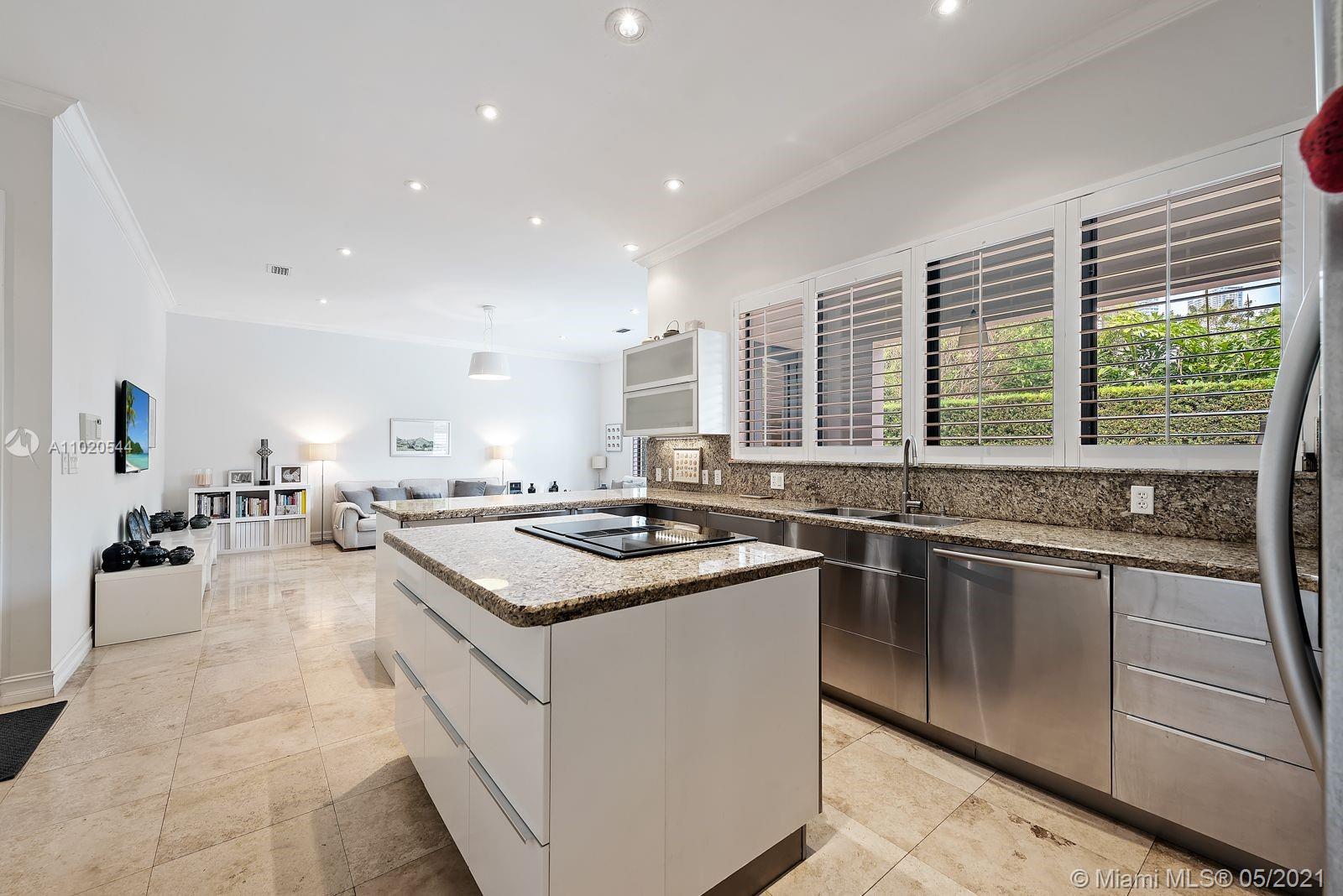 11 Southwest 19th Road Miami, FL 33129 - Photo 11 of 35