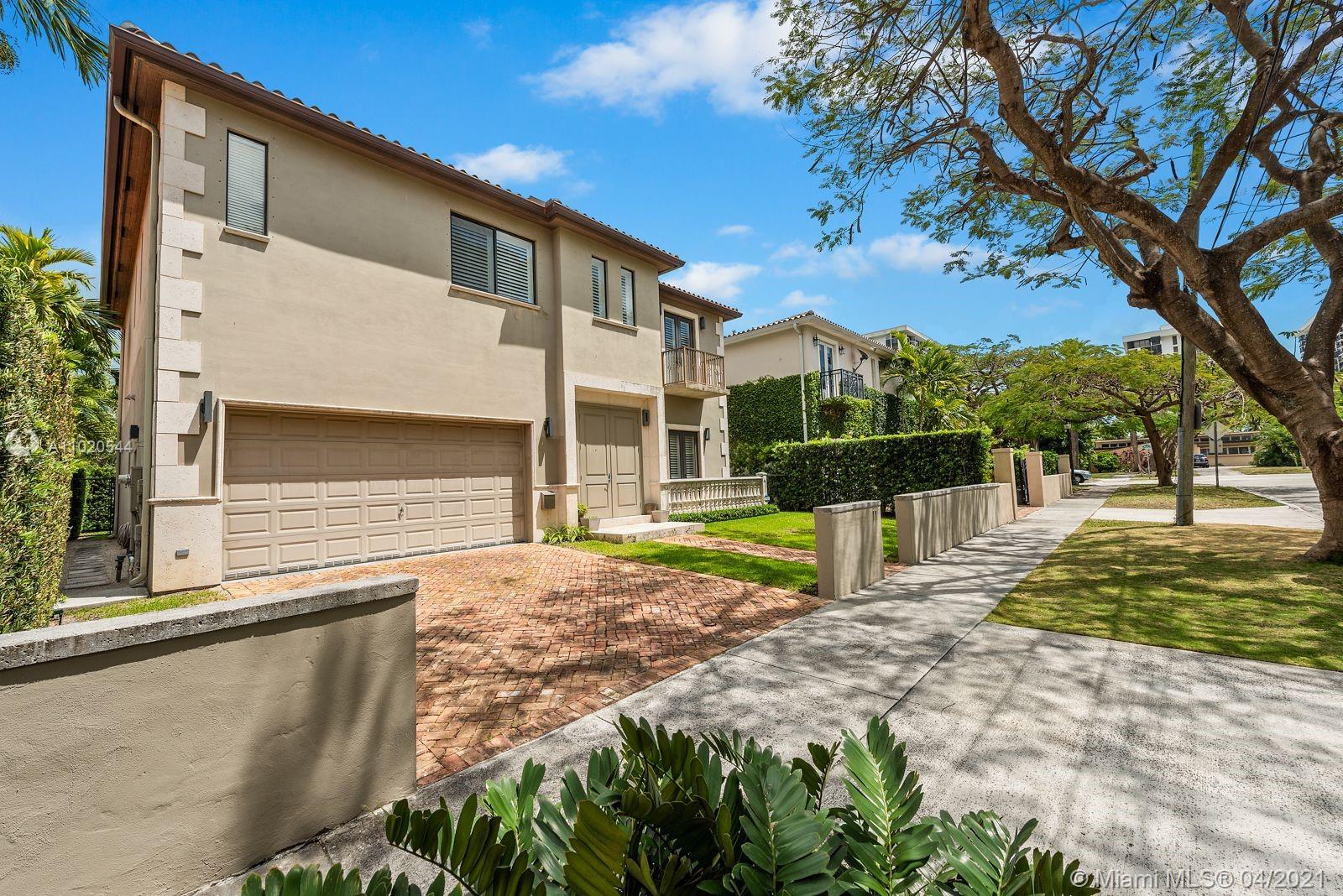 11 Southwest 19th Road Miami, FL 33129 - Photo 4 of 35