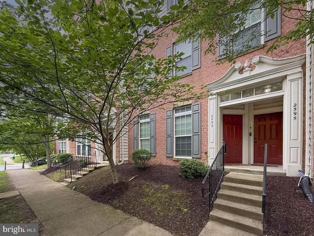 $2,800 | 2593 Eastbourne Drive, Woodbridge, VA 22191