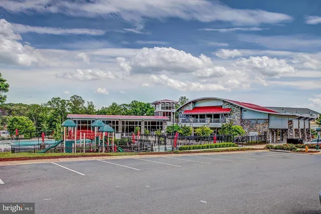 $2,800 | 2593 Eastbourne Drive, Woodbridge, VA 22191