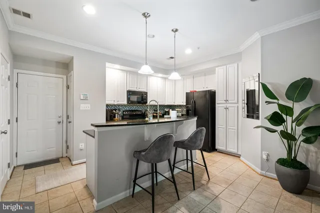 $2,800 | 2593 Eastbourne Drive, Woodbridge, VA 22191