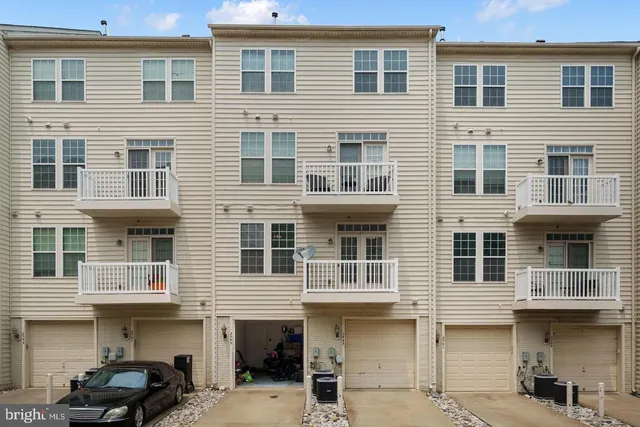 $2,800 | 2593 Eastbourne Drive, Woodbridge, VA 22191