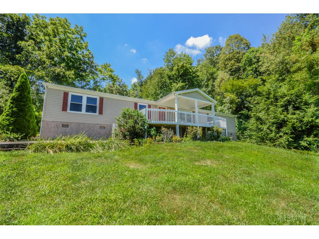 118 A Helton Road Hampton, TN 37658 - Photo 2 of 24 Photo 2