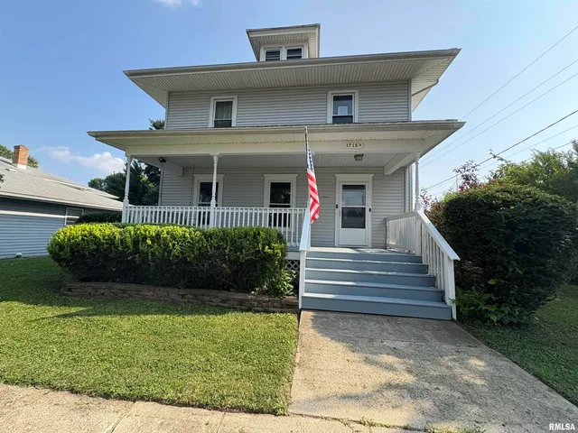 $145,000 | 17 East 5th Street, Milledgeville, IL 61051