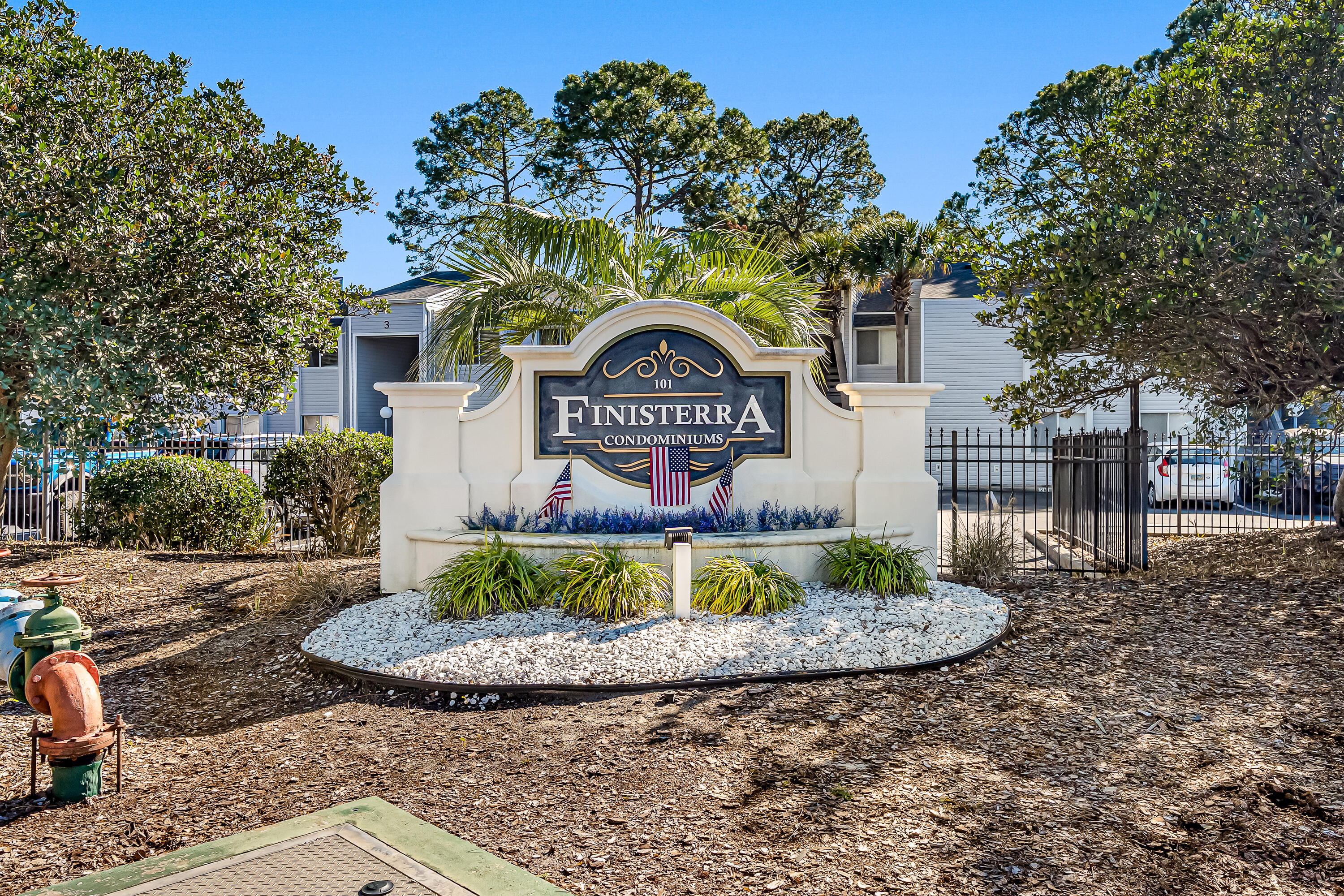 101 Old Ferry Road, Unit 20B Shalimar, FL 32579 - Photo 2 of 30 a front view of a house with a yard