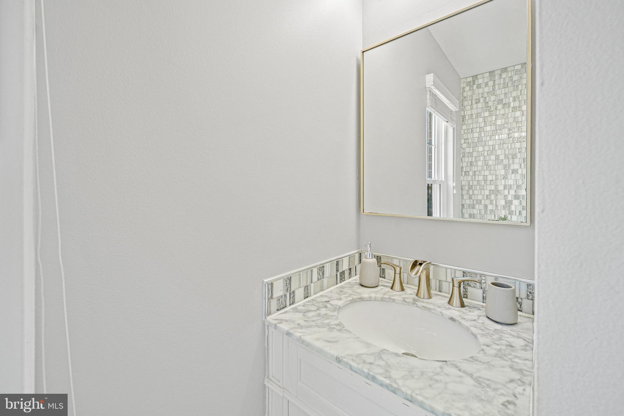 432 Woonsockett Lane Silver Spring, MD 20905 - Photo 21 of 53