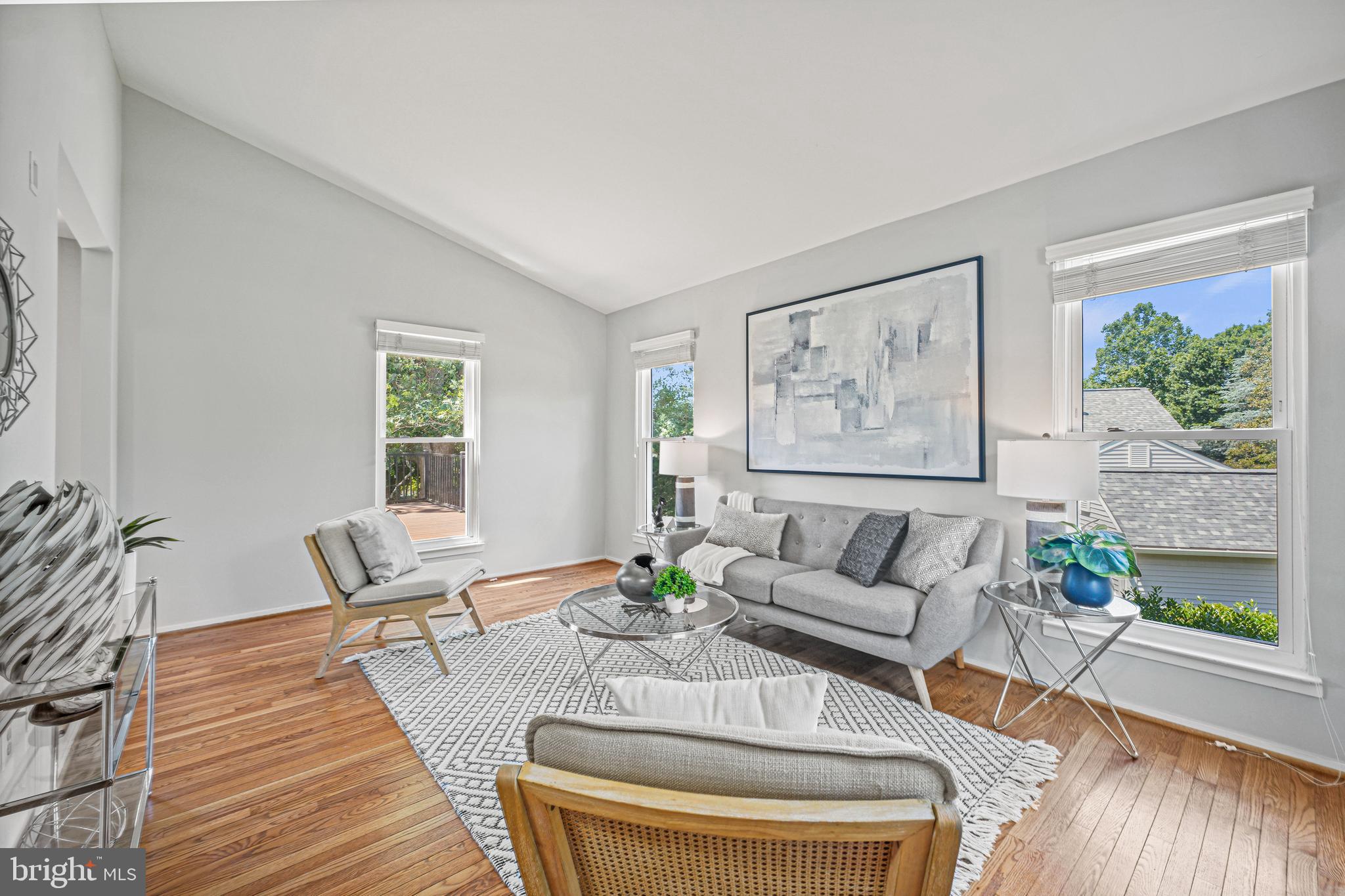 432 Woonsockett Lane Silver Spring, MD 20905 - Photo 5 of 53