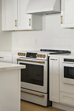 $4,500 | 1025 Massachusetts Avenue, Unit 501, Arlington, MA 02476