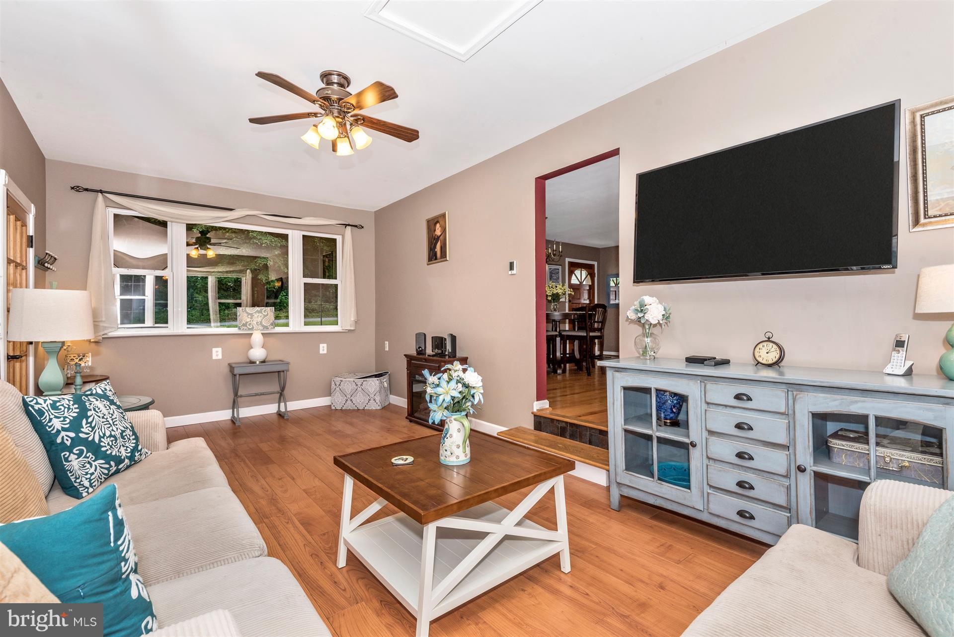 9022 Chestnut Grove Road Frederick, MD 21701 - Photo 17 of 30 Florida RoomInterior (General)
