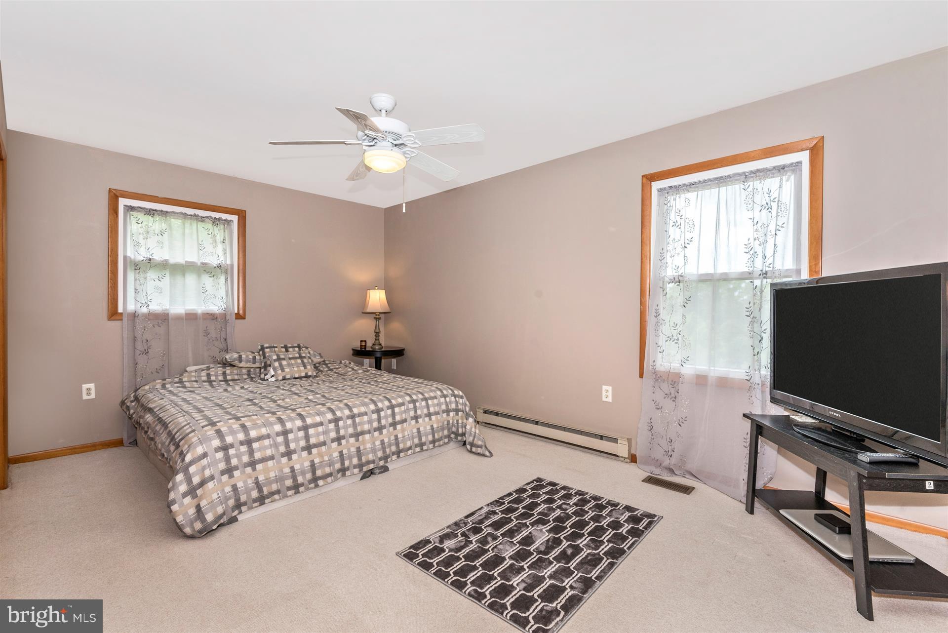 9022 Chestnut Grove Road Frederick, MD 21701 - Photo 19 of 30 Bedroom 1
