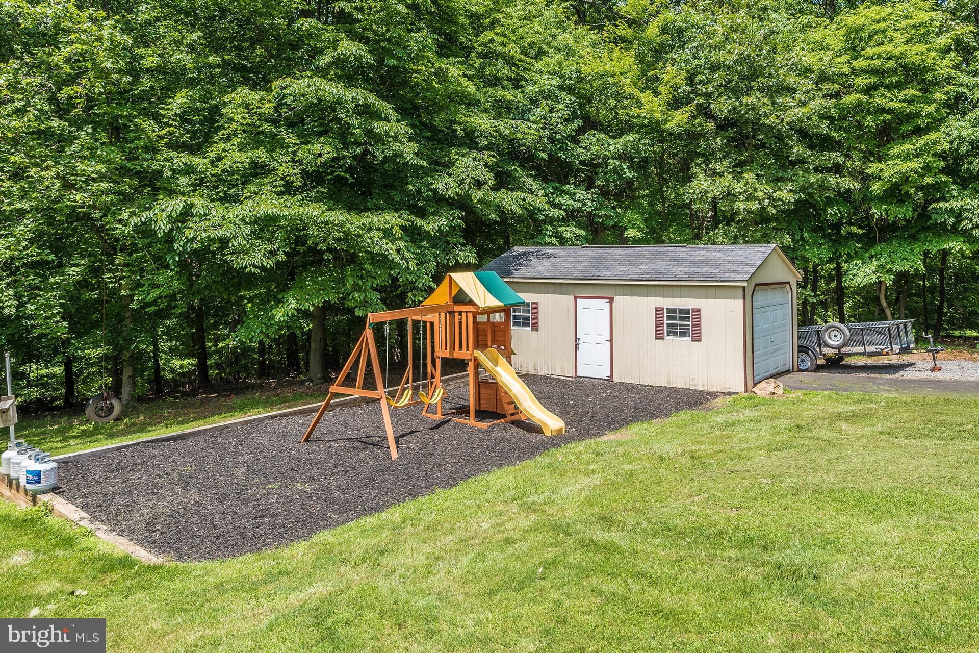 9022 Chestnut Grove Road Frederick, MD 21701 - Photo 3 of 30 Exterior (General)
