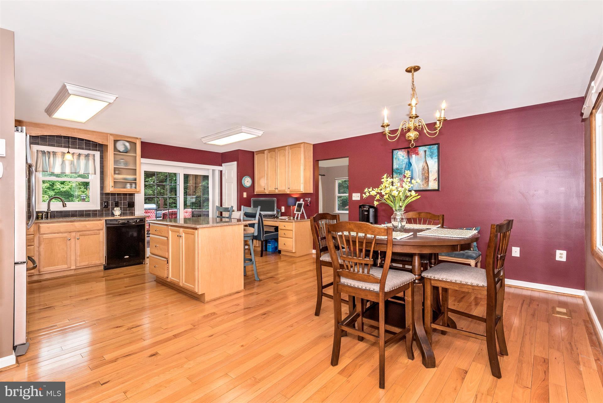 9022 Chestnut Grove Road Frederick, MD 21701 - Photo 21 of 30 Kitchen