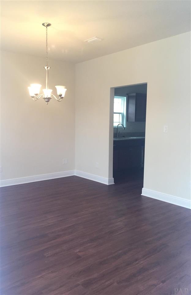 802 West Wright Street Pensacola, FL 32501 - Photo 4 of 28