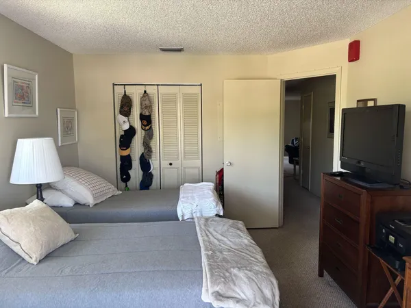 $1,750 | 7 Lake Vista Trail, Port St. Lucie, FL 34952