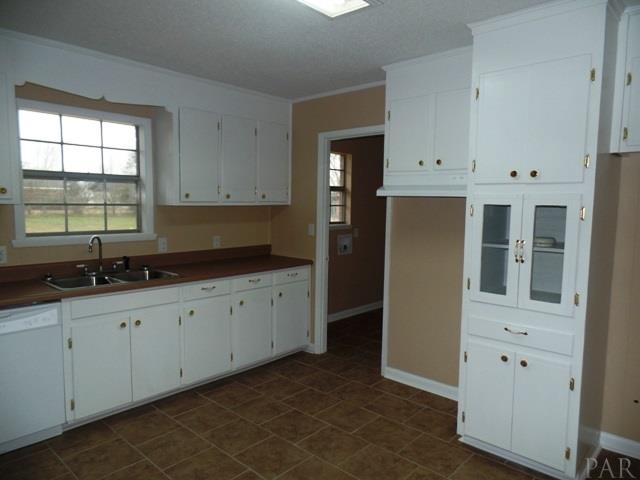 721 East Ridgeley Street Atmore, AL 36502 - Photo 11 of 28