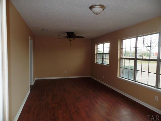 721 East Ridgeley Street Atmore, AL 36502 - Photo 4 of 28