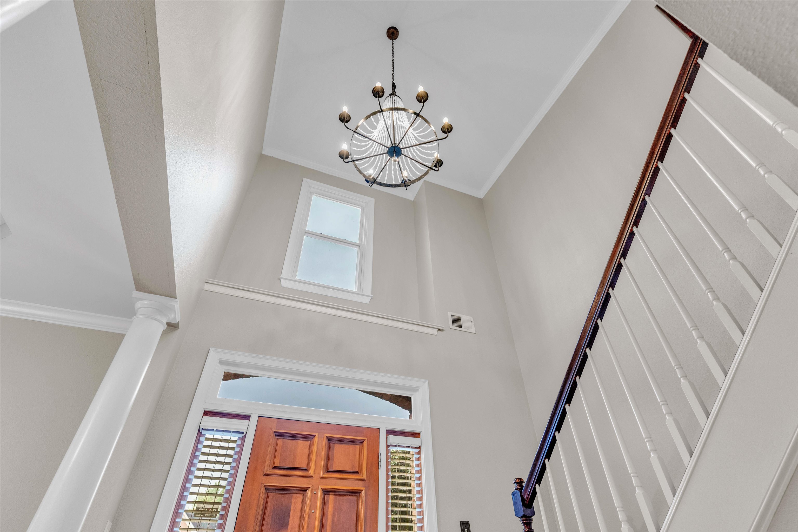 1335 Riding Brook Drive Collierville, TN 38017 - Photo 16 of 32 a view of entryway with furniture and wooden floor