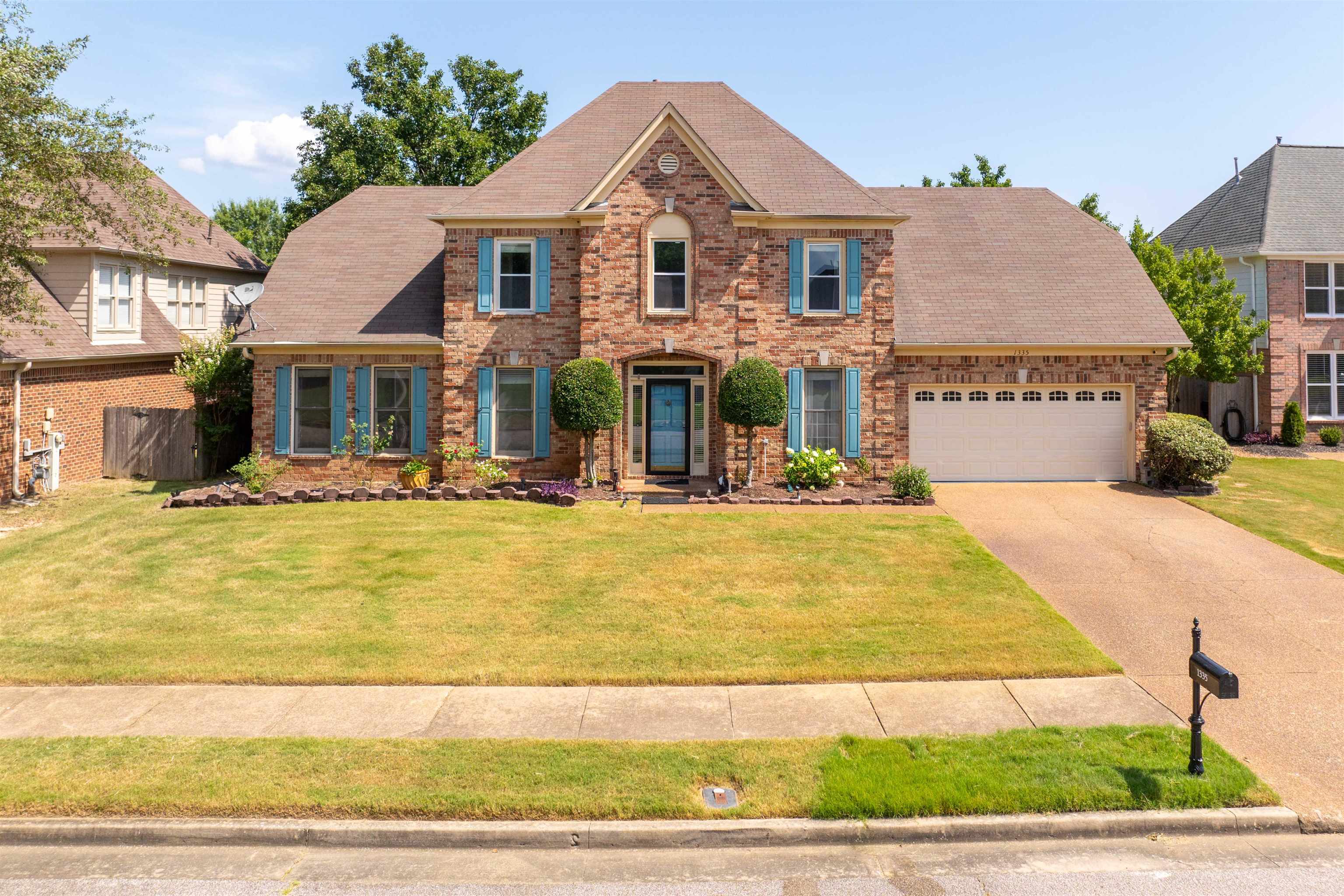 1335 Riding Brook Drive Collierville, TN 38017 - Photo 2 of 32