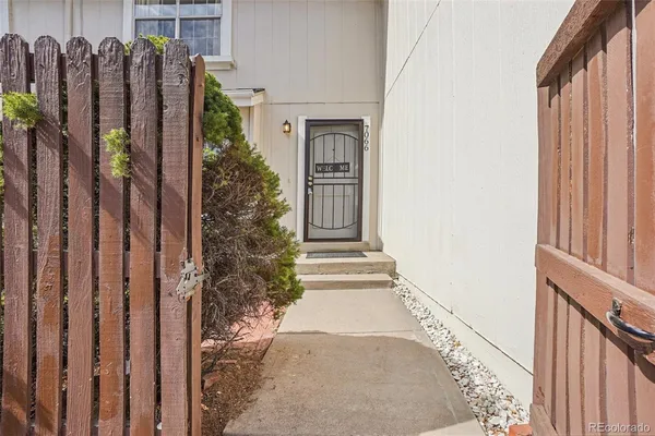 $390,000 | 7066 South Knolls Way, Centennial, CO 80122