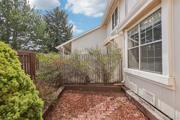 $390,000 | 7066 South Knolls Way, Centennial, CO 80122