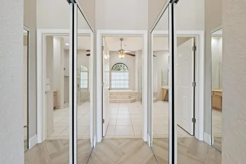 $1,500,000 | 7087 155th Place North, Palm Beach Gardens, FL 33418