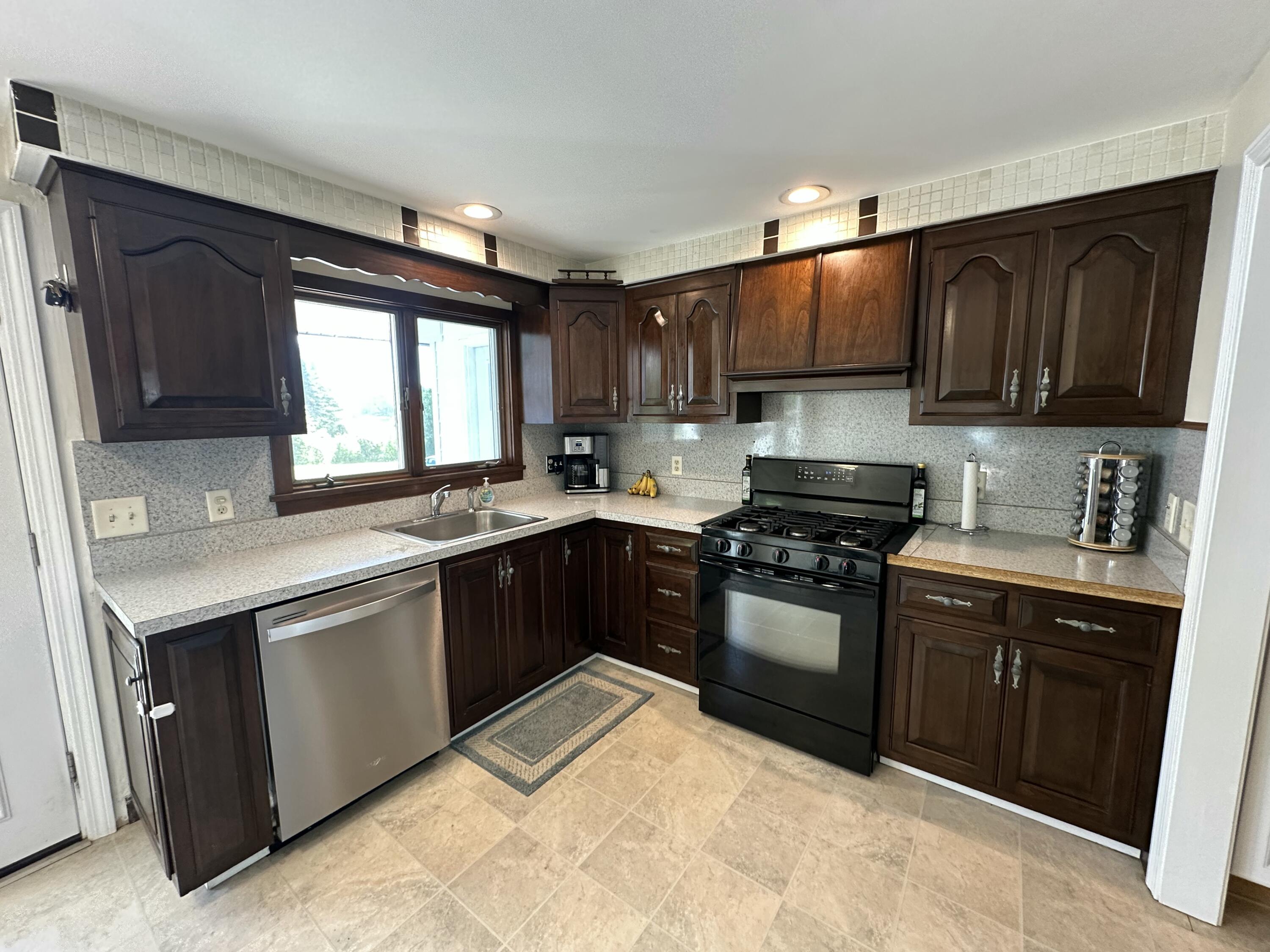 321 North Berwick Road Wells, ME 04090 - Photo 27 of 83 IMG_3940