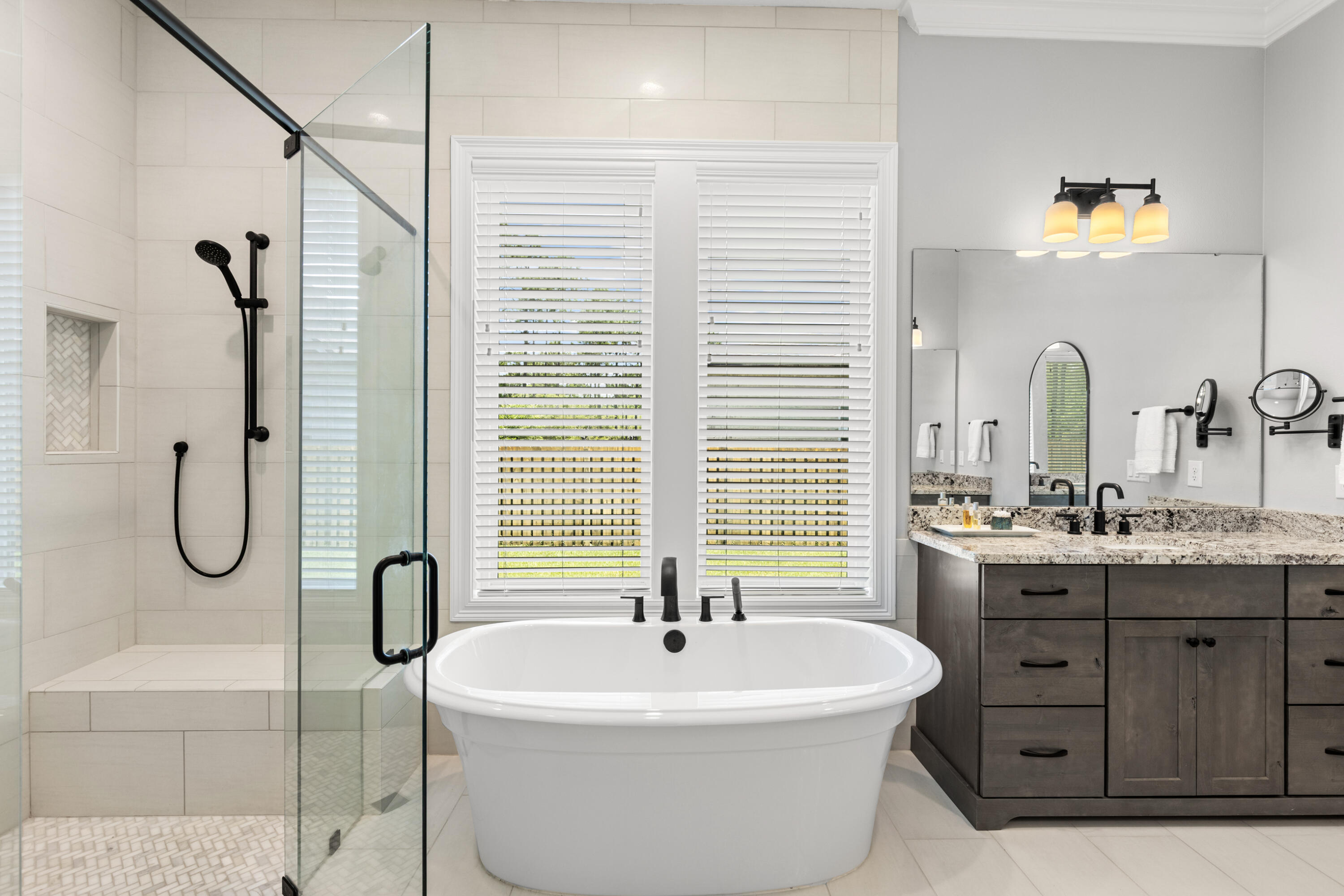 236 Revana Way Freeport, FL 32439 - Photo 26 of 96 Luxurious Primary Bath