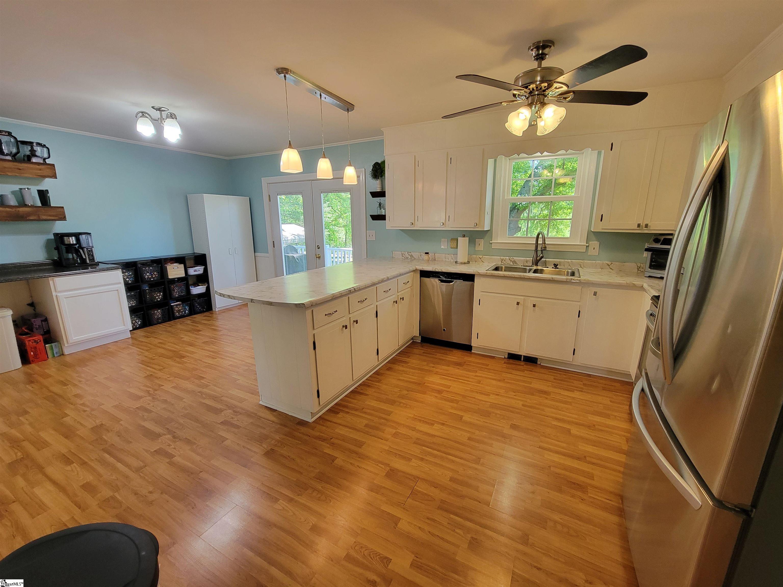 310 Hillandale Road Liberty, SC 29657 - Photo 12 of 32 Gallery Image 12