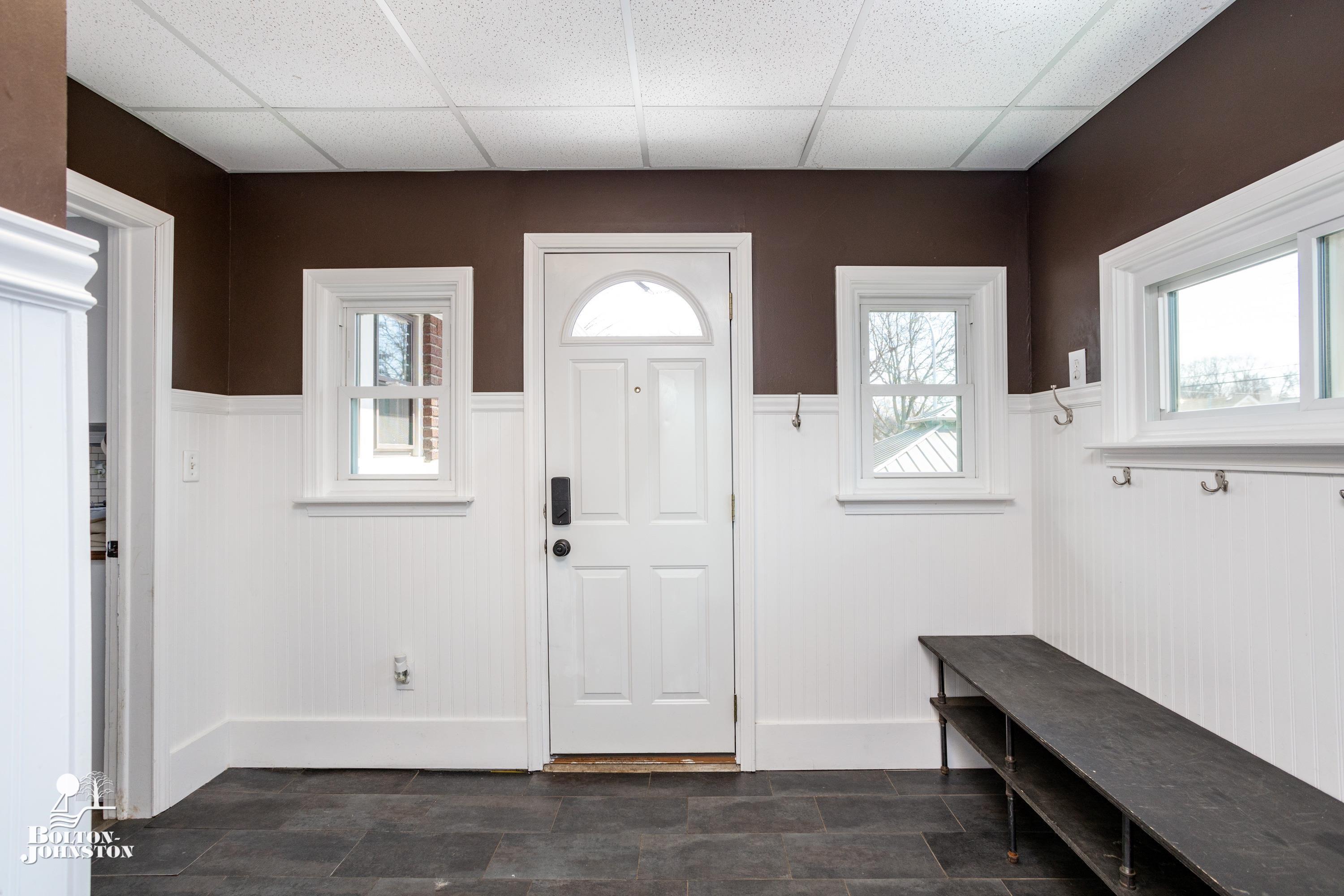 1497 Hawthorne Road Grosse Pointe, MI 48236 - Photo 30 of 52 50104048-29.JPG