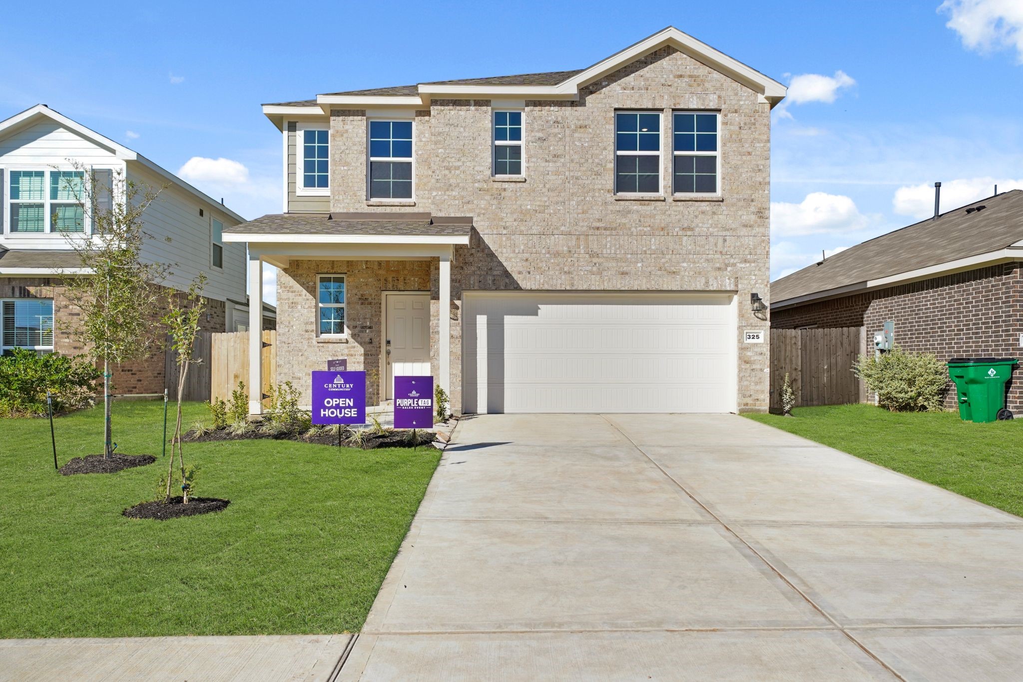 325 Bennett Street Angleton, TX 77515 - Photo 2 of 27